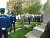 Bloemenhulde op Canadese militaire begraafplaats. Herdenkingsmoment aan onze adoptiegraven op de Canadese militaire begraafplaats.